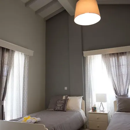 Limone No 3 Villa *